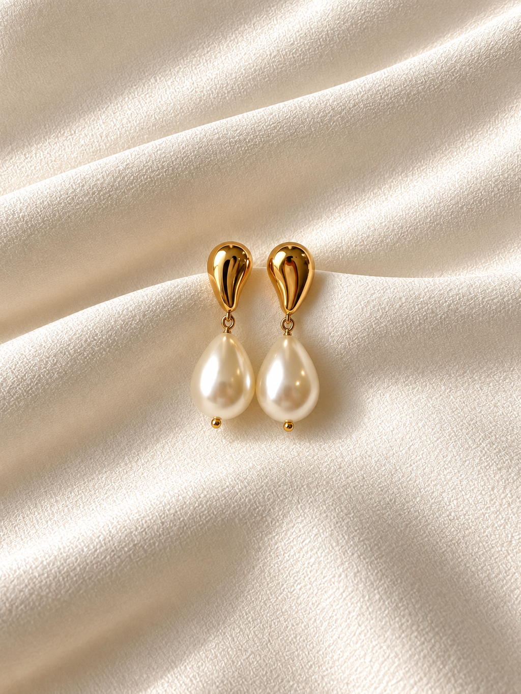 Oorbellen Goud met Witte Parel