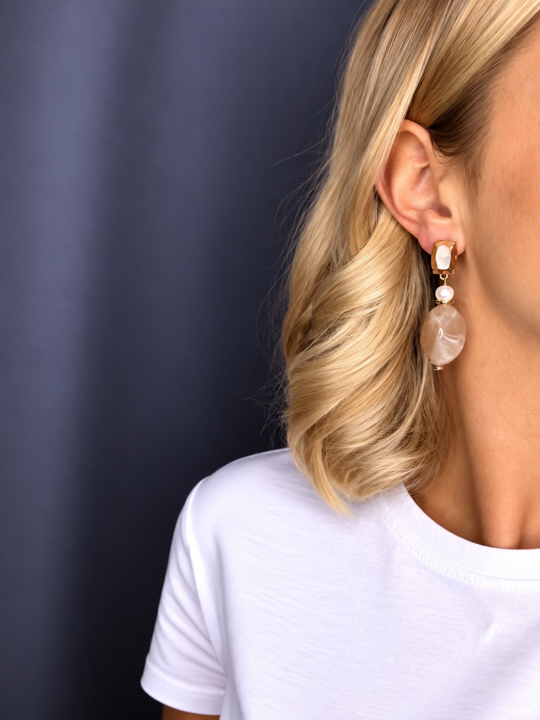 Oorbellen Beige met Witte Parel