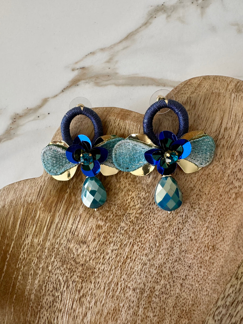 Oorbellen bloem blauw