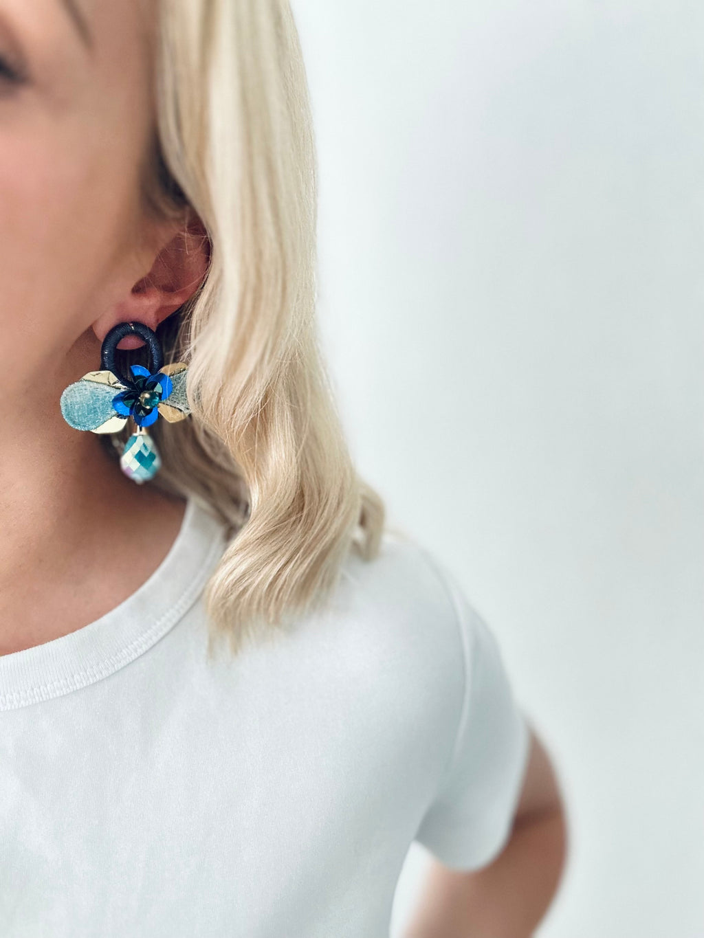 Oorbellen bloem blauw
