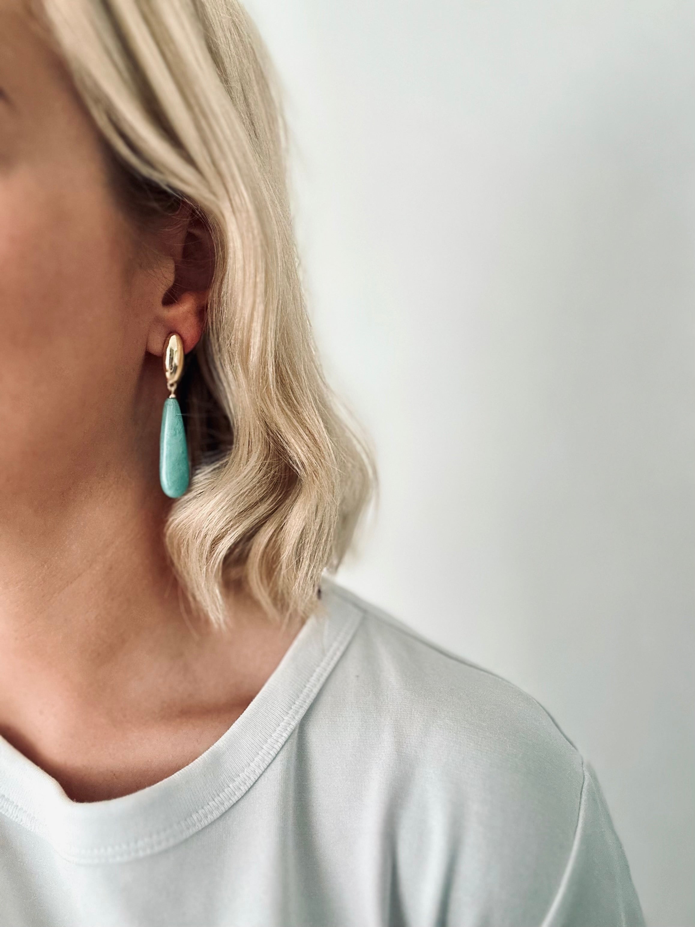 Oorbellen lang met goud en turquoise