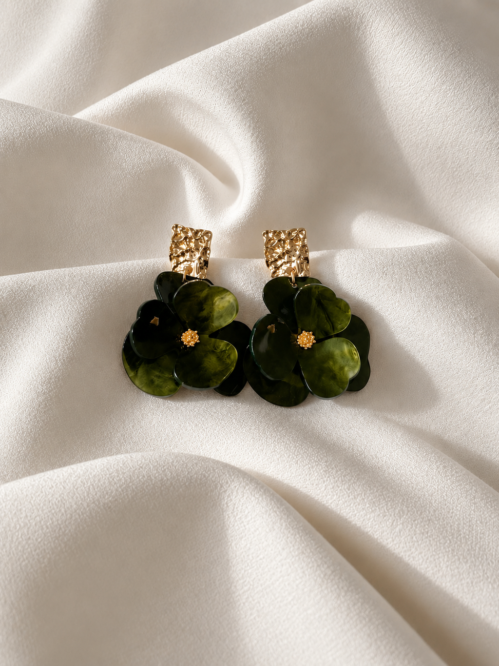 Oorbellen Goud met Groene Bloem