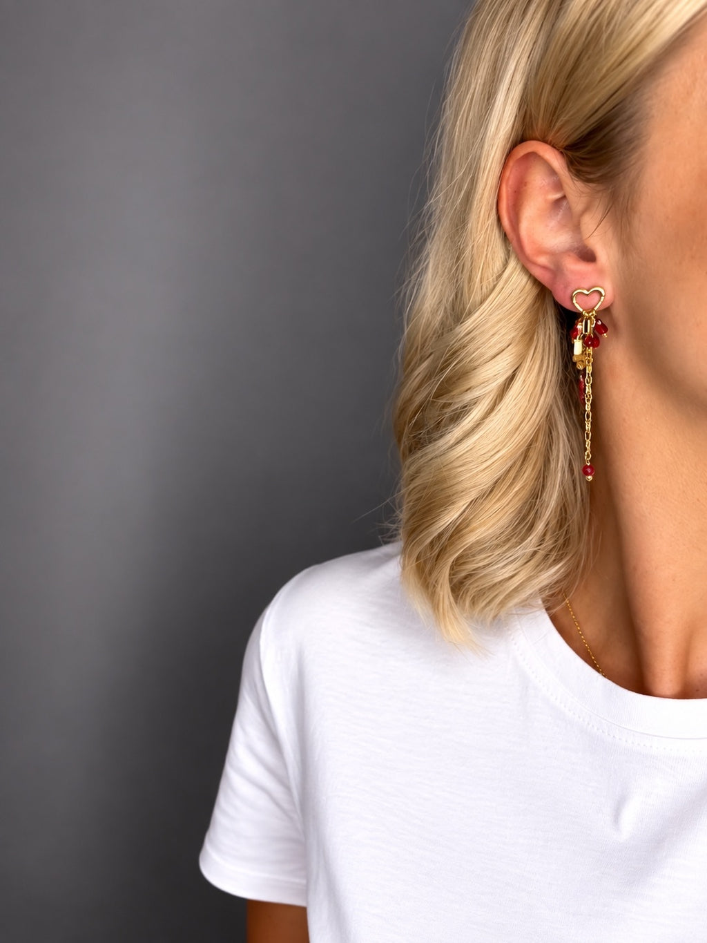 Oorbellen Lang Goud met Hartje en Rode Details