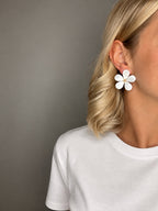 Oorbellen Witte Bloem