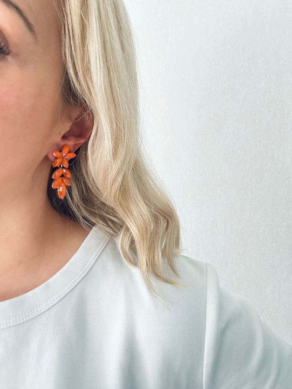 Oorbellen oranje bloem
