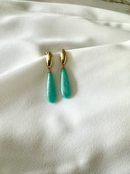 Oorbellen lang met goud en turquoise