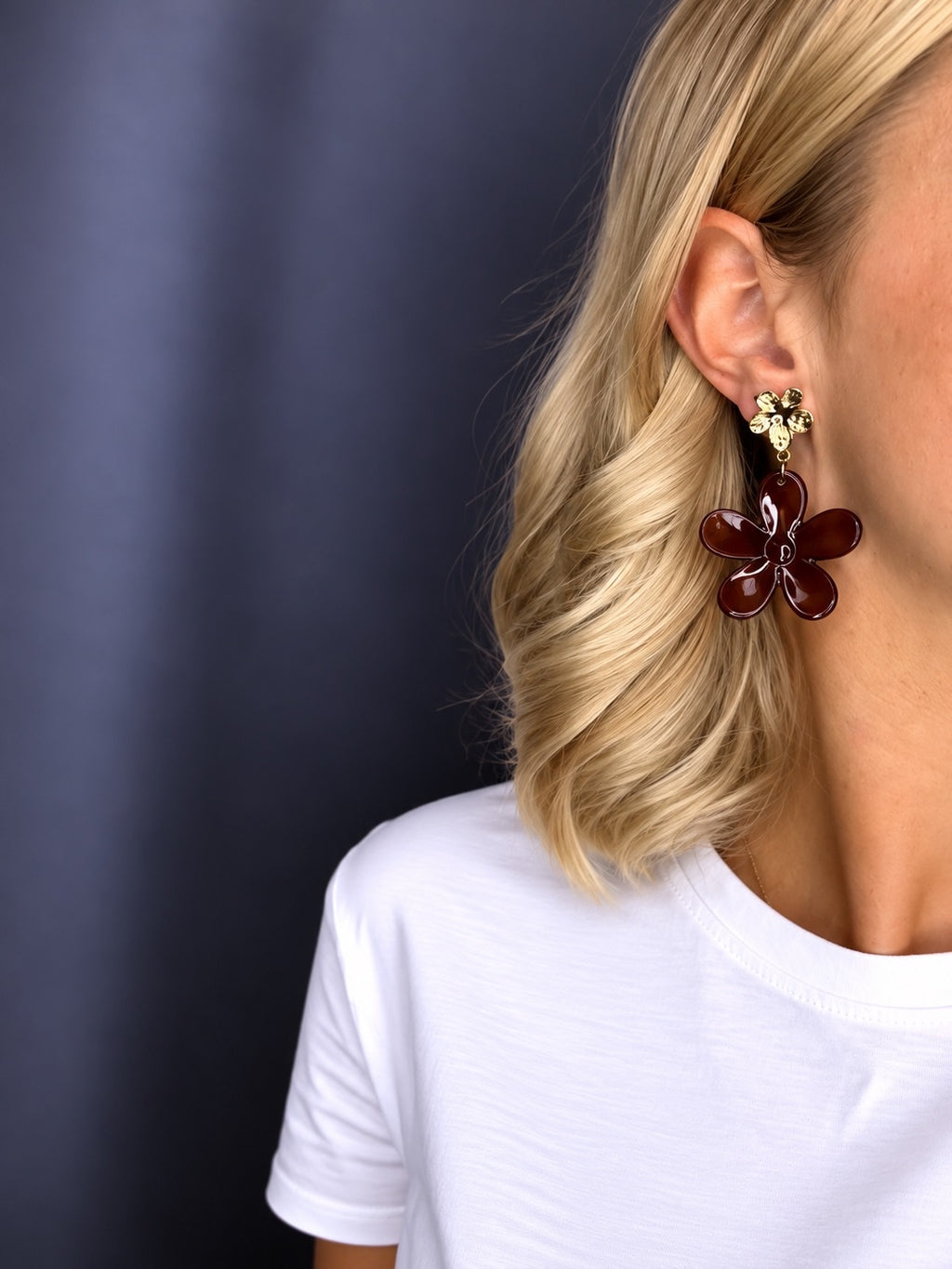Oorbellen Goud met Bruine Bloem