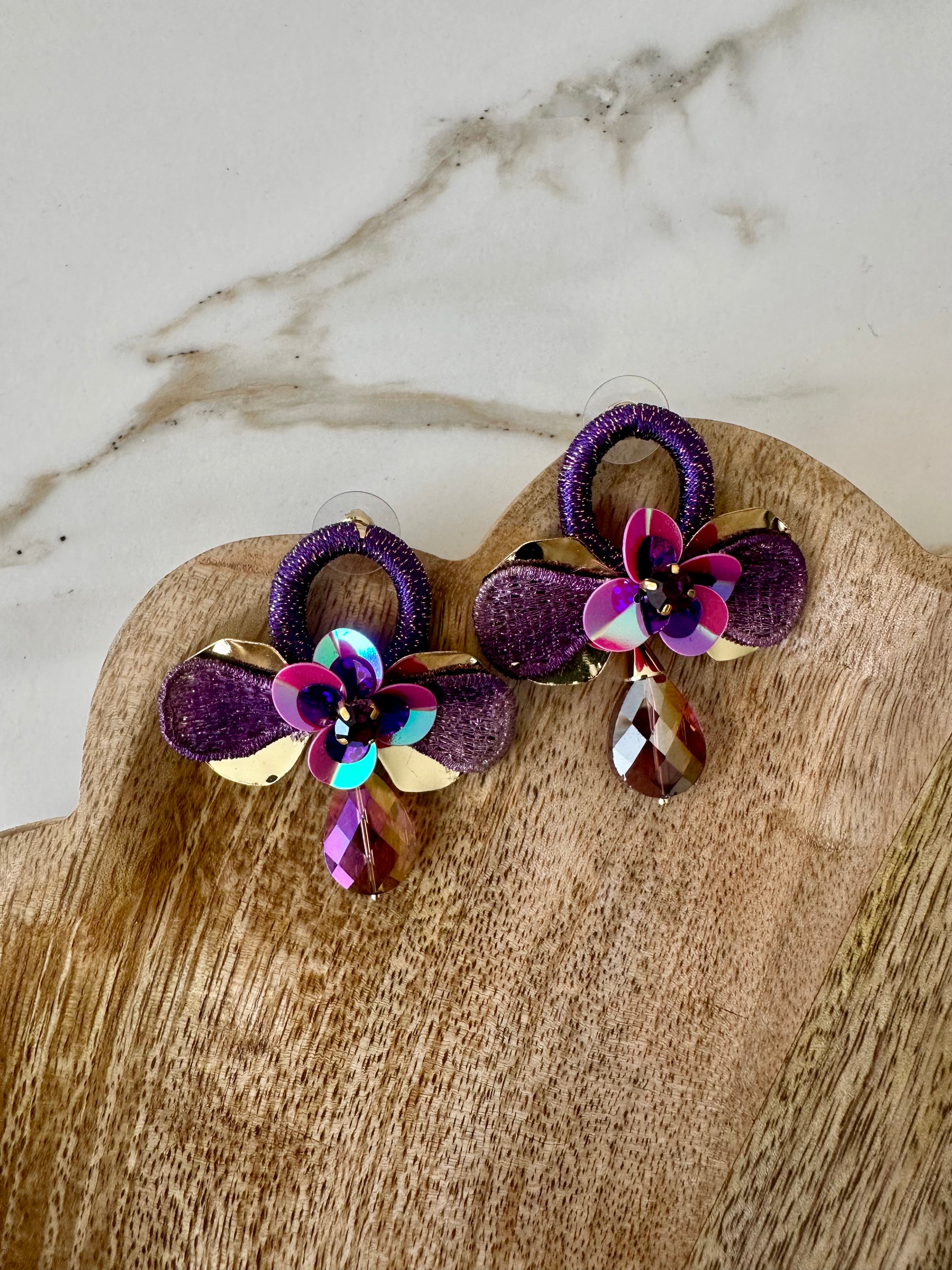 Oorbellen bloem paars