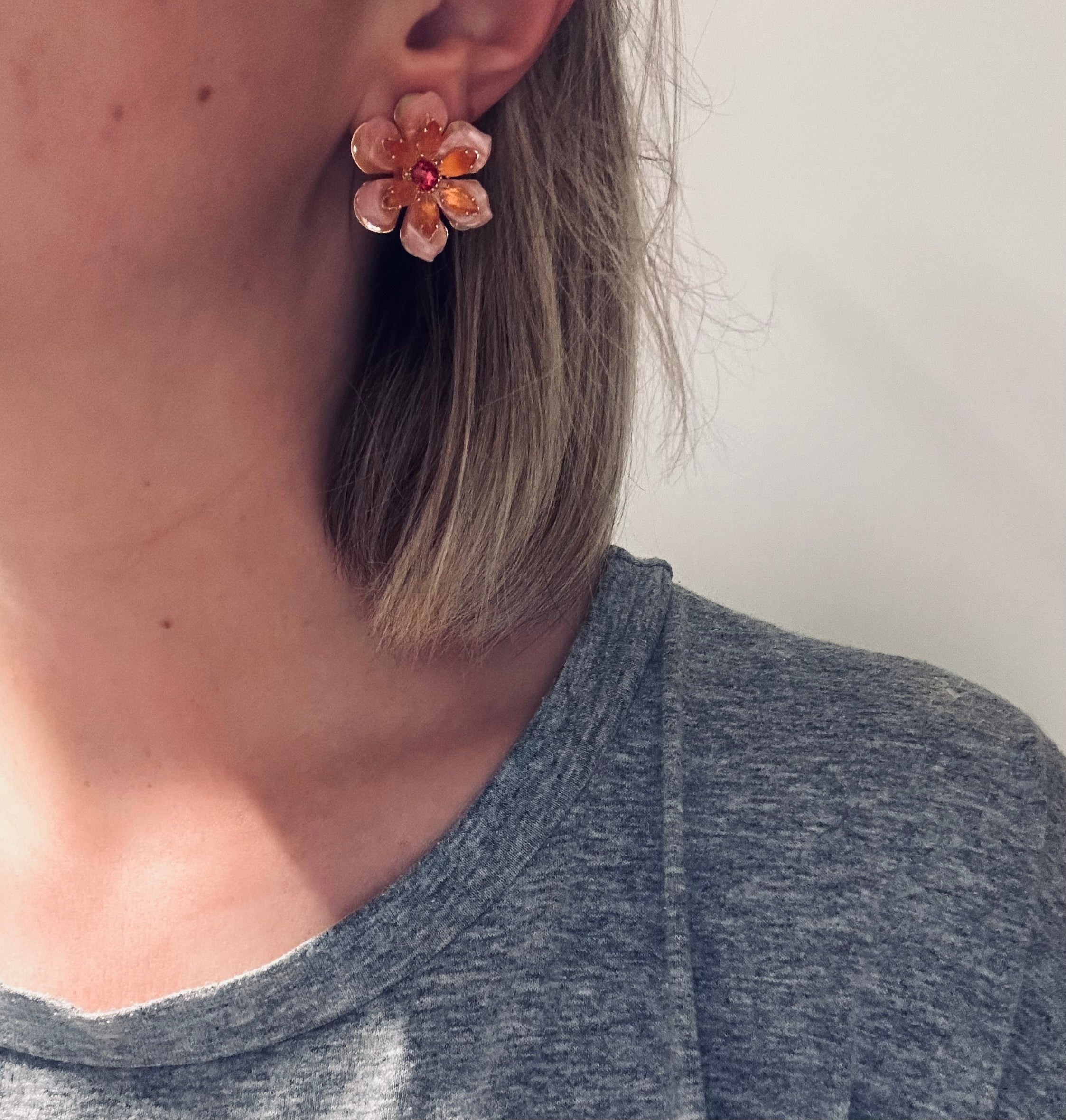 SUMMER SALE -40%! Oorbellen bloem oranje roze