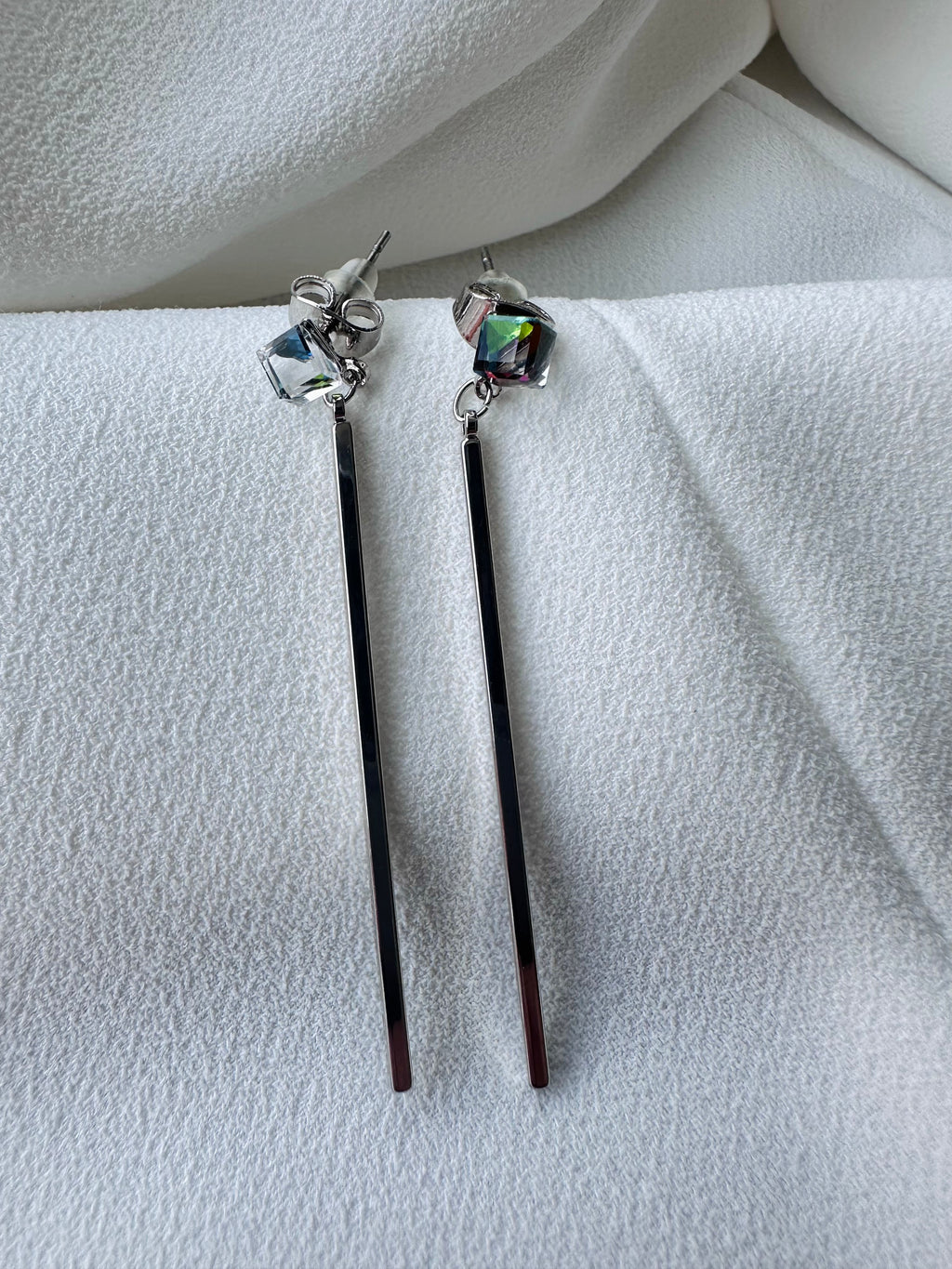 Oorbellen zilver met steentje bovenaan