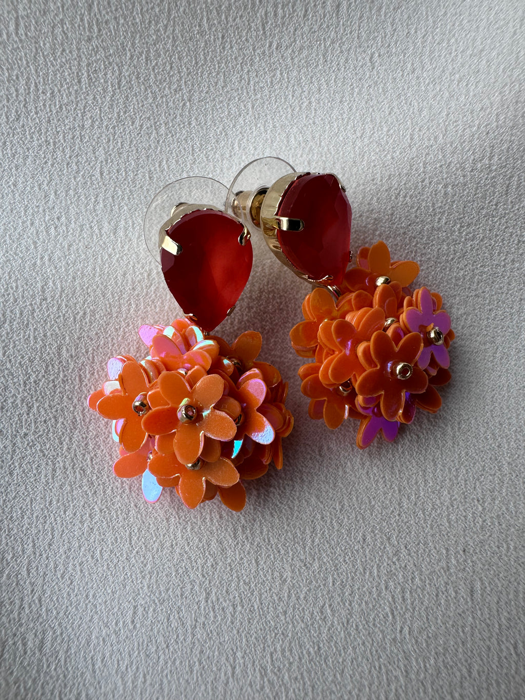 SUMMER SALE -40%! Oorbellen kort oranje