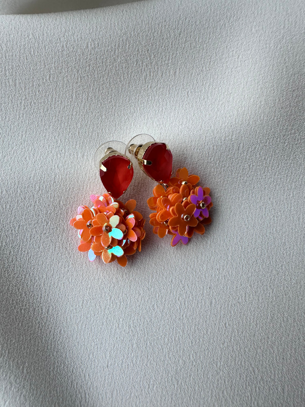 SUMMER SALE -40%! Oorbellen kort oranje