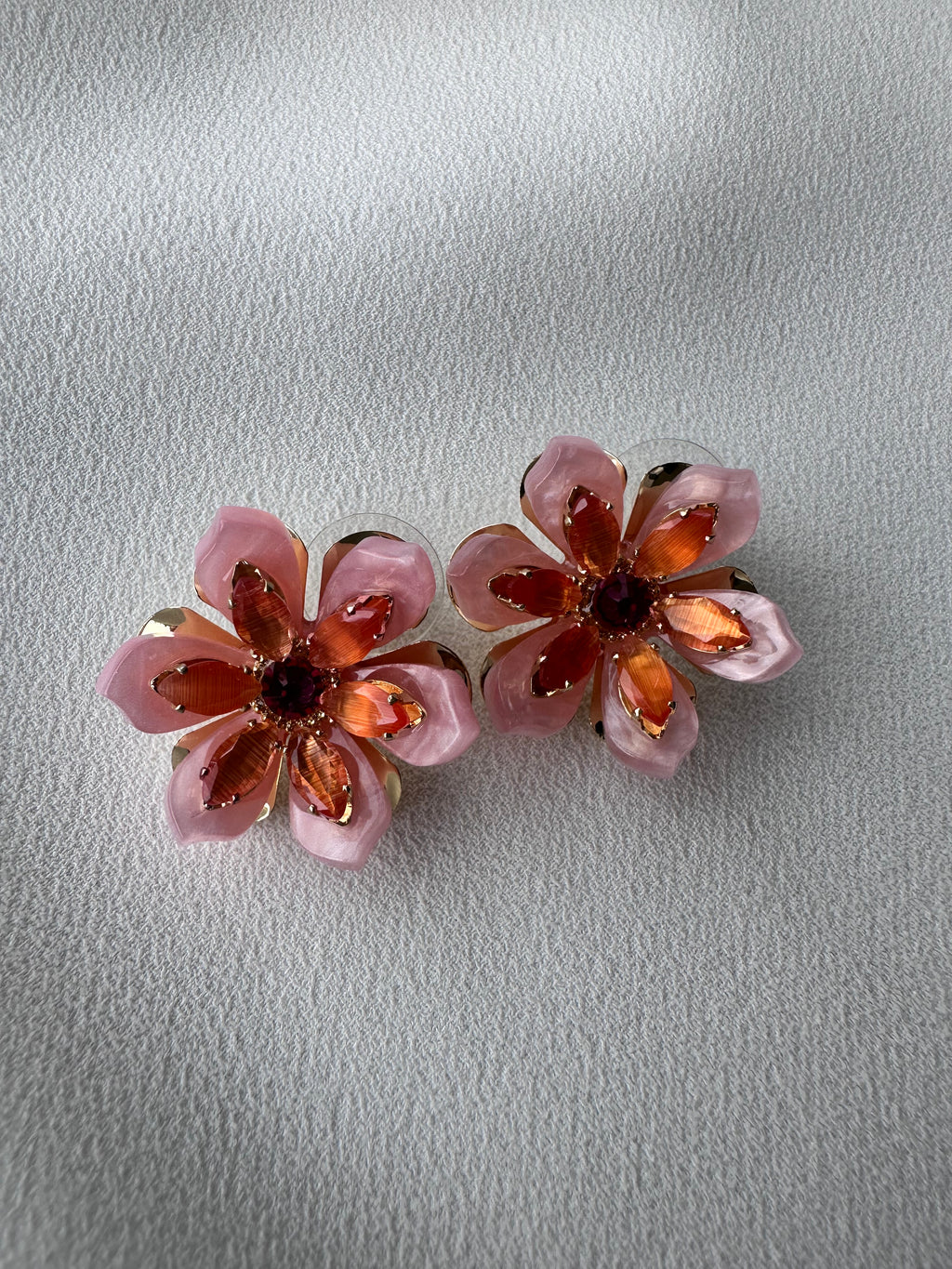 SUMMER SALE -40%! Oorbellen bloem oranje roze