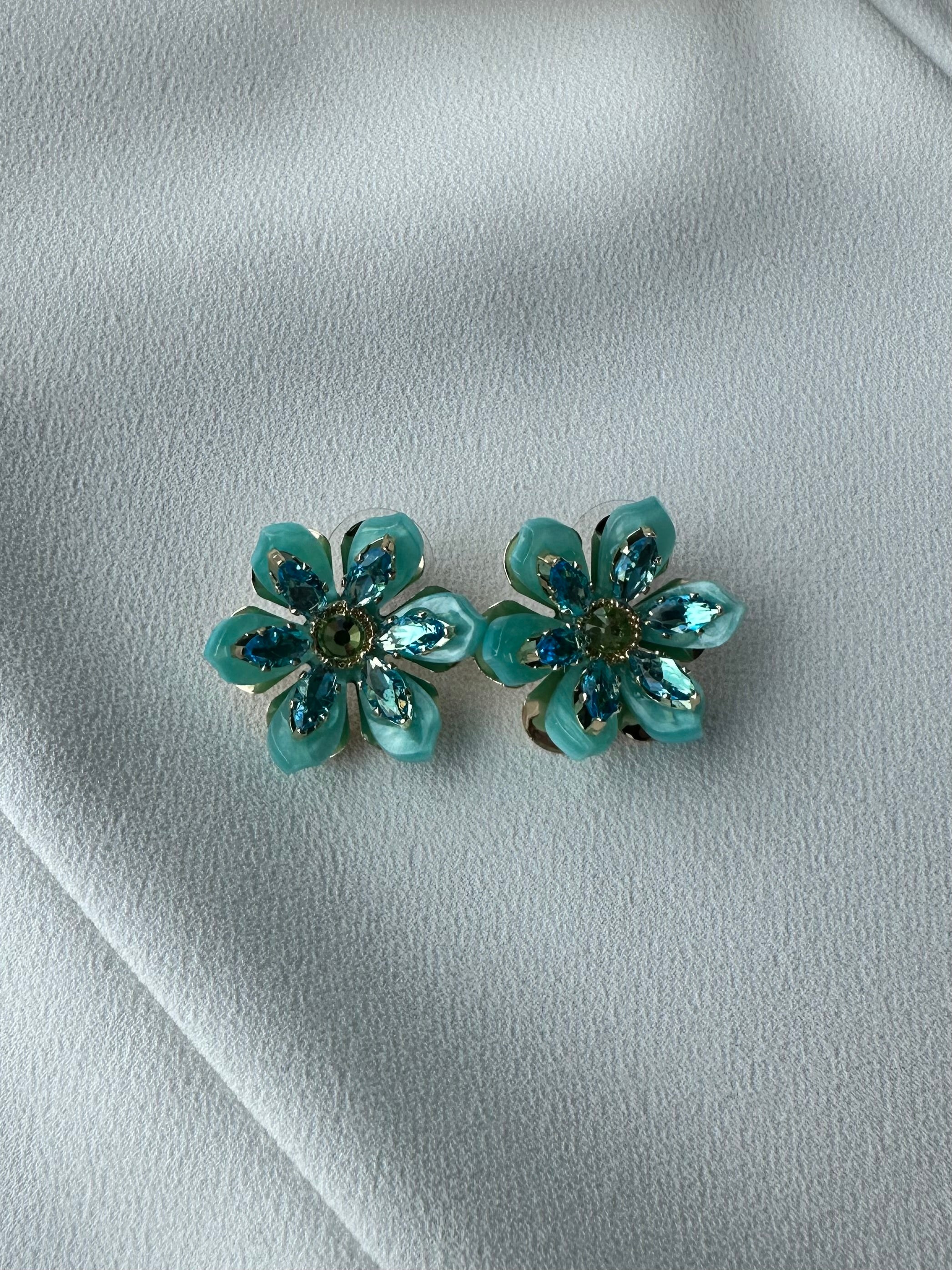 SUMMER SALE -40%! Oorbellen bloem turquoise