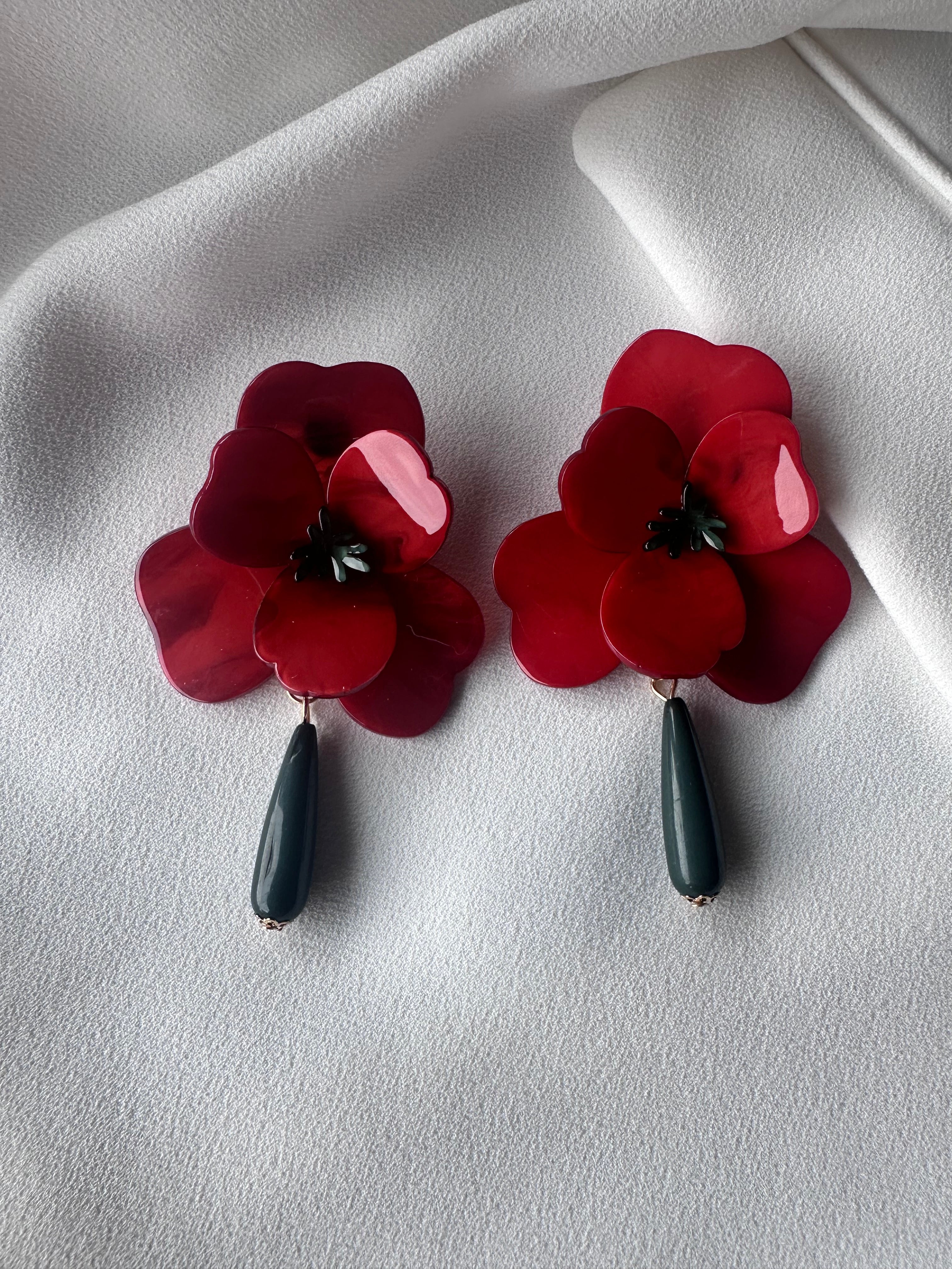 Grote oorbellen bloem Rood/Donker groen