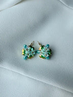 SUMMER SALE -40%! Oorbellen kort groen/blauw met bloemetjes