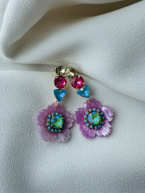 SUMMER SALE -40%! Oorbellen lang meerkleurig met bloem